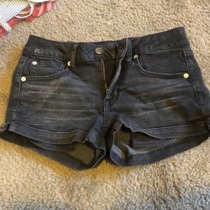 American eagle stretchy shorts
